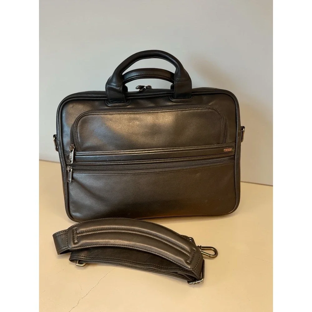 Tumi Alpha Briefcase Black Leather Laptop Messenger Bag Travel Business